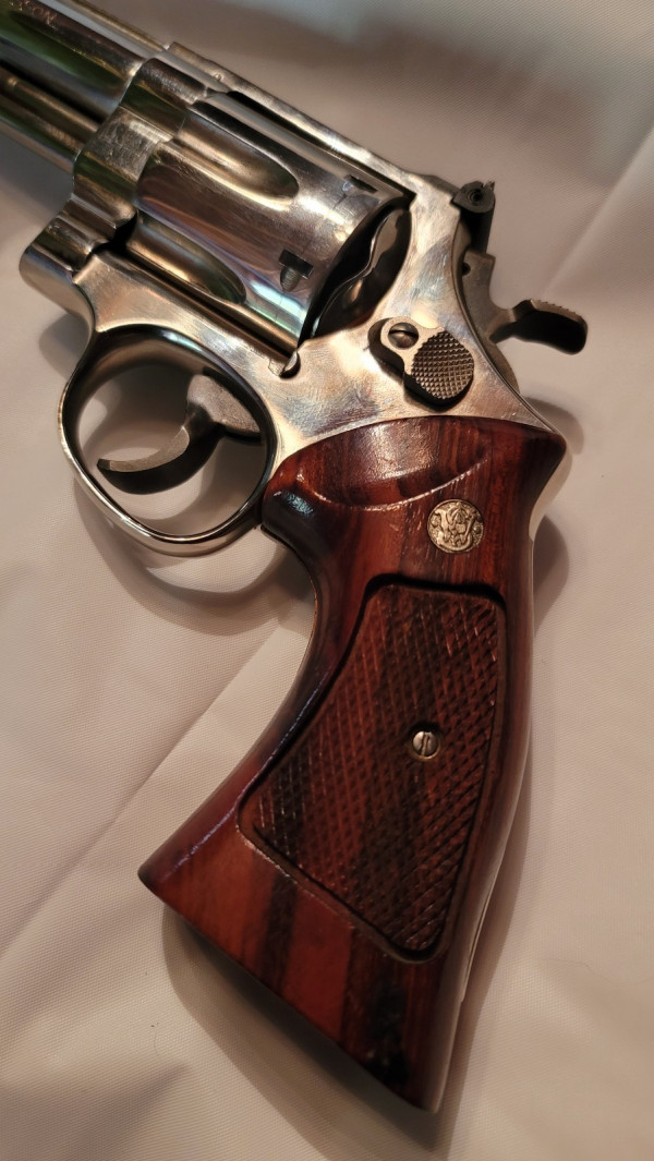 Smith & Wesson Model 57 4
